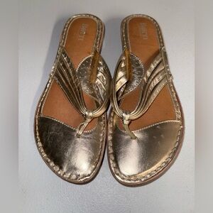 Womens Gold Metallic Born Strappy Thong Sandals Size 10M